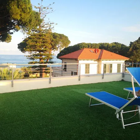 Borgo Paradiso Holidays Apartman Diano Marina